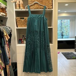 Geisha Designs Anthropologie green maxi dress, lined, beautiful condition